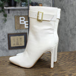 Journee Collection Elanie Comfort Foam Inside Zip Block Heel Booties White 8M