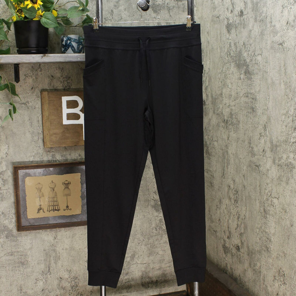 NWT Ladies 32 degrees Heat jogger pants with Side Pockets. Black or Grey