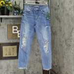 Wild Fable Women's High-Rise Mom Jeans. 19WFPT004I 19WFPT004I